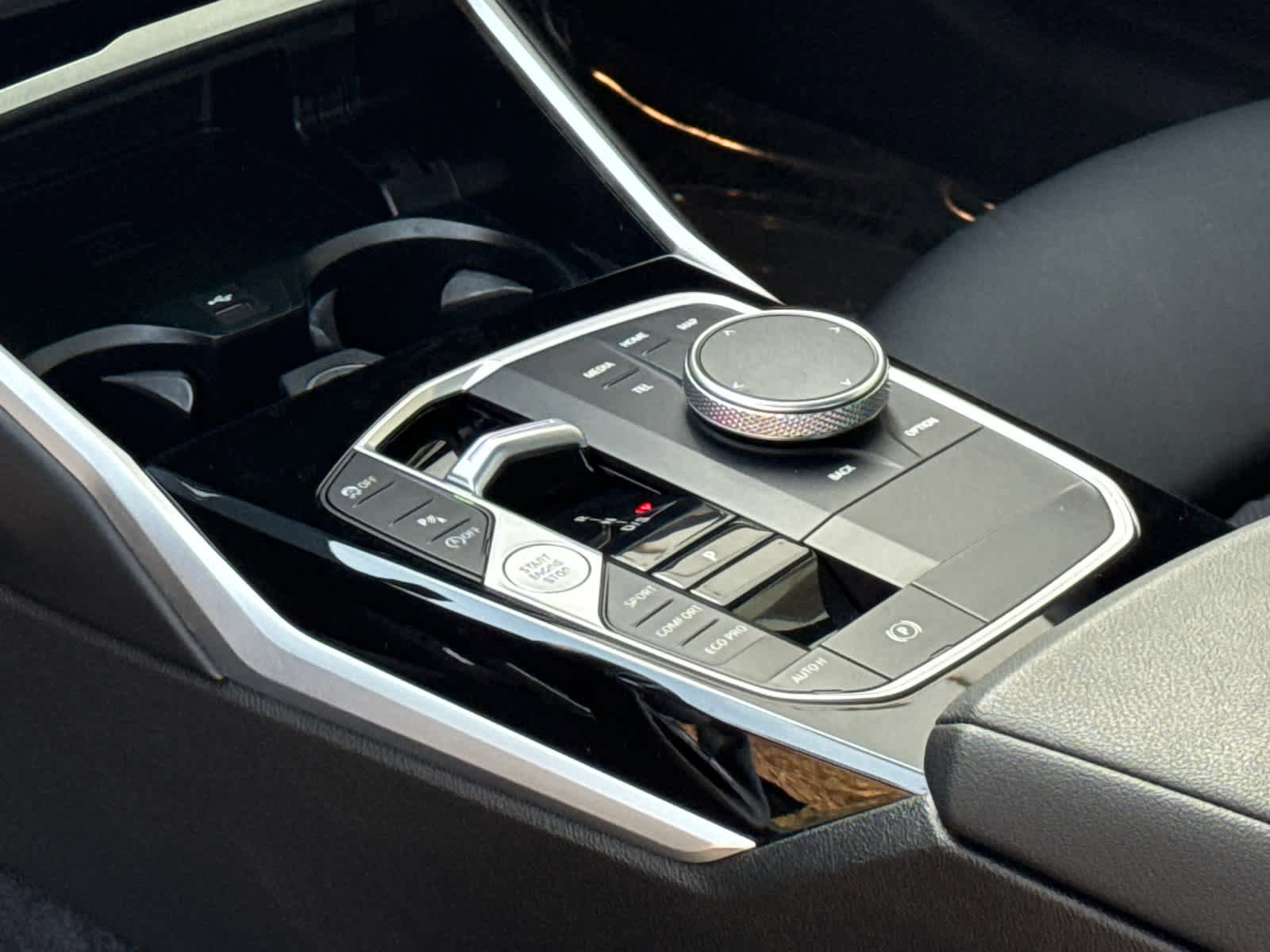 Certified 2024 BMW 230i xDrive Coupe w/ Convenience Package image 10