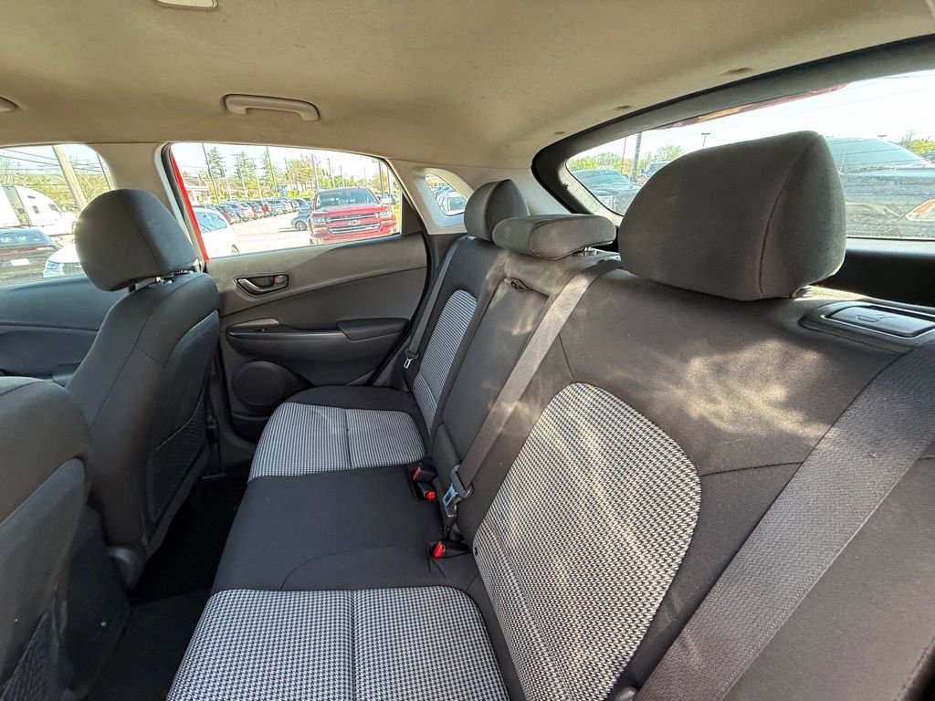Used 2021 Hyundai Kona SE image 25