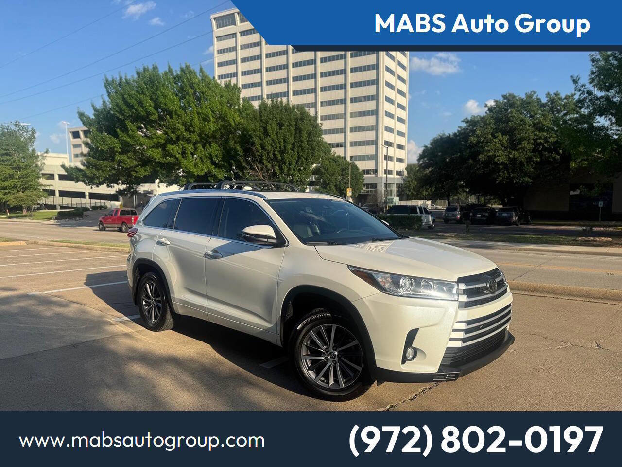Used 2017 Toyota Highlander XLE w/ Carpet Mat Package