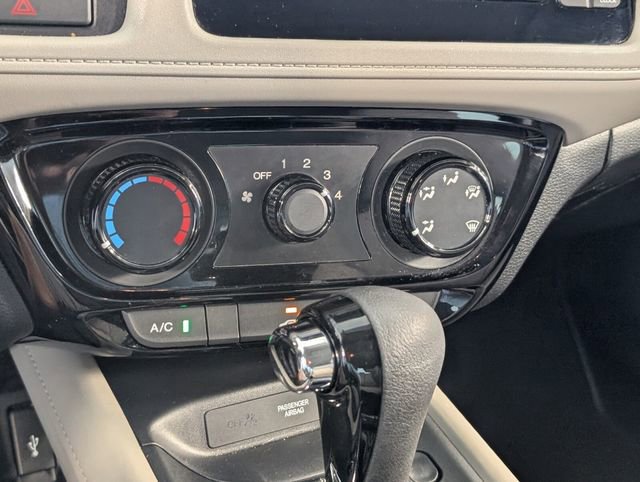 Used 2017 Honda HR-V LX image 17