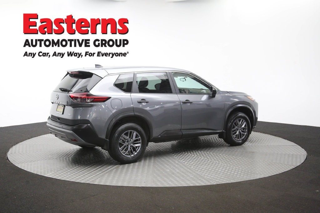 Used 2023 Nissan Rogue S AWD/4WD image 45