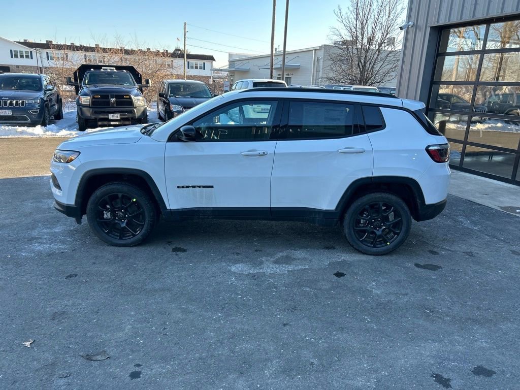 New 2026 Jeep Compass Latitude AWD/4WD image 8