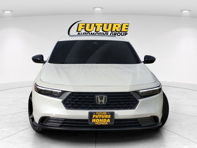 Used 2025 Honda Accord Sport image 2