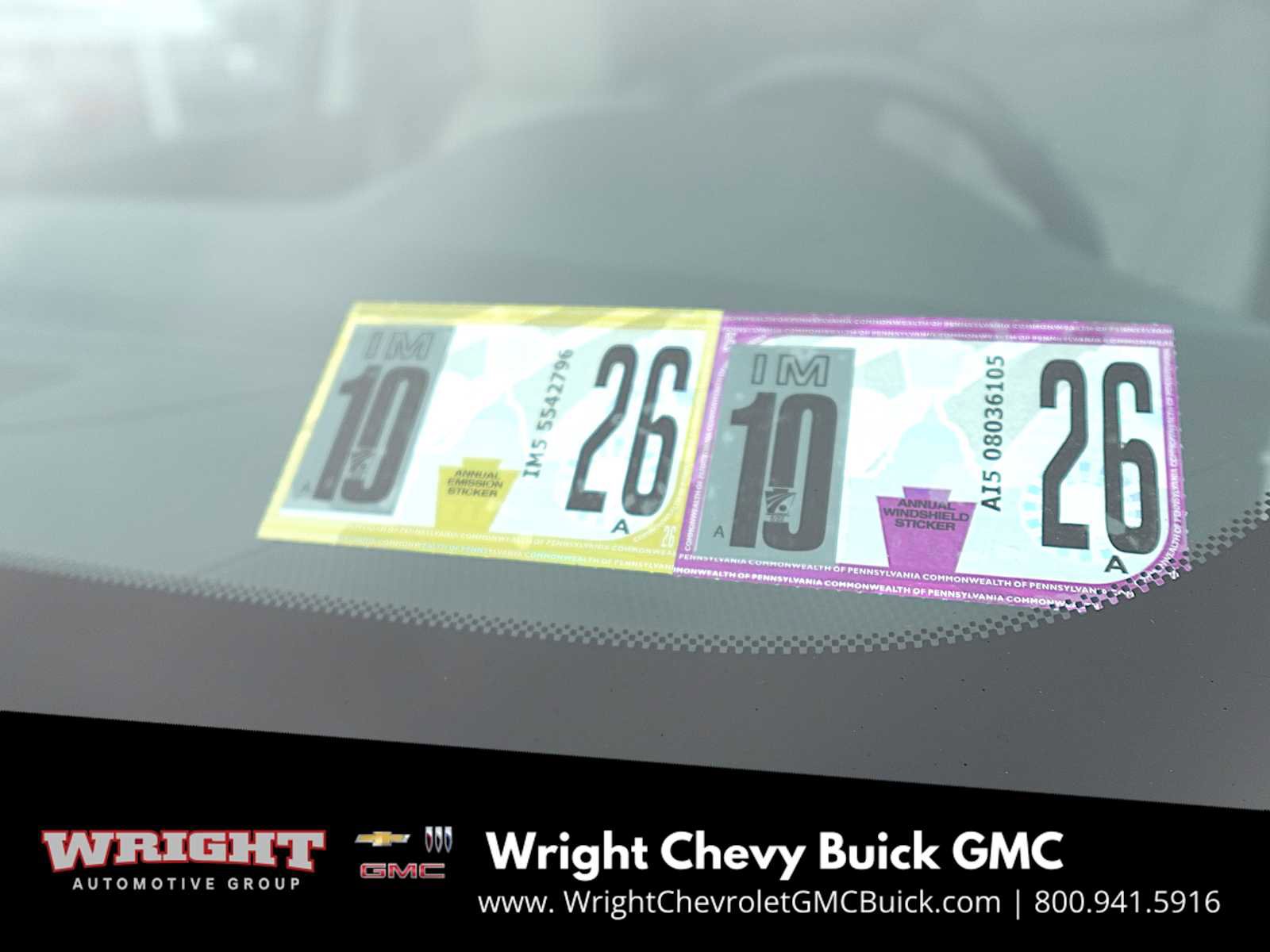 Used 2023 Buick Enclave Essence image 10