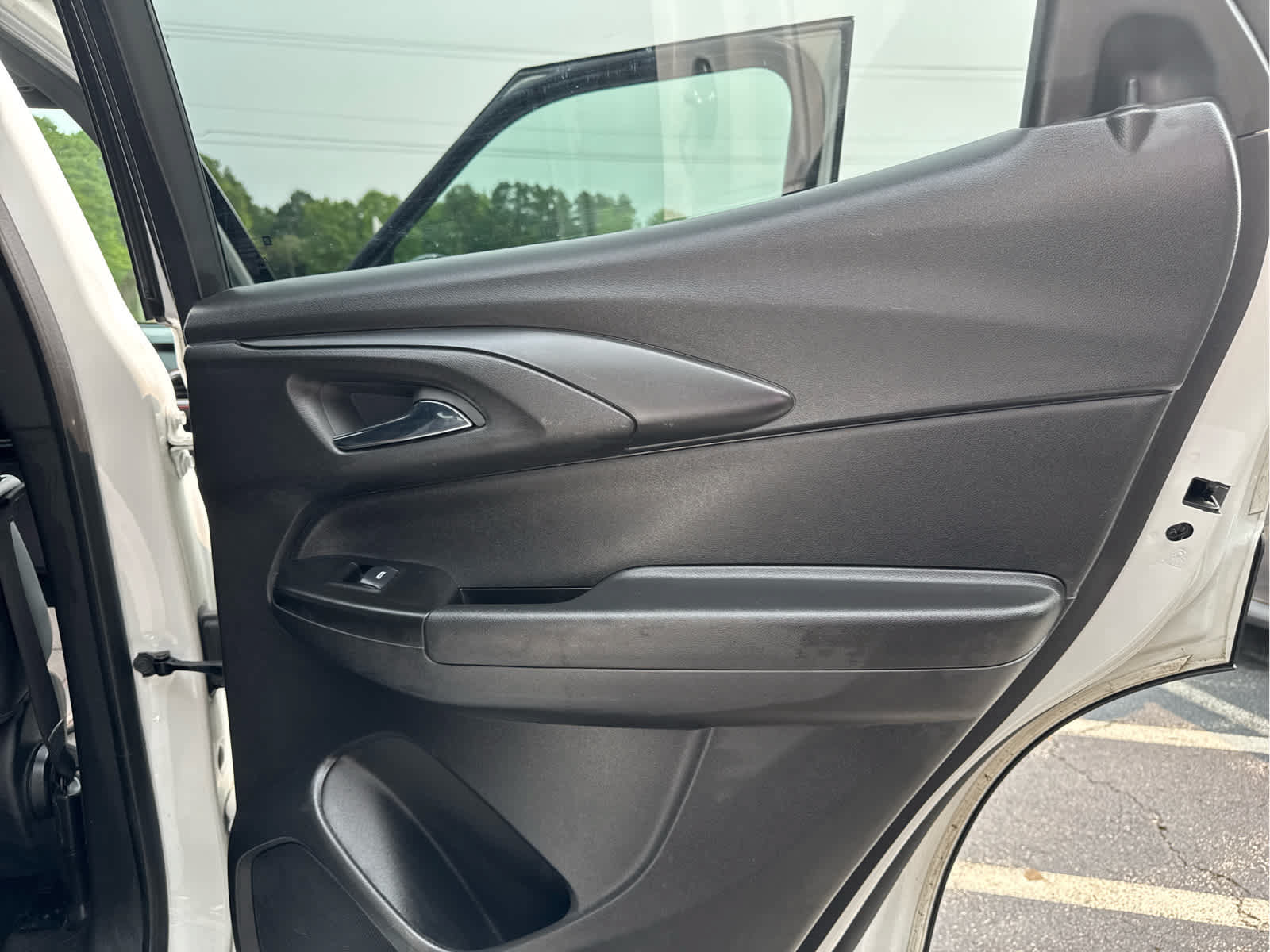 Used 2023 Chevrolet TrailBlazer RS w/ Sun and Liftgate Package AWD/4WD image 31