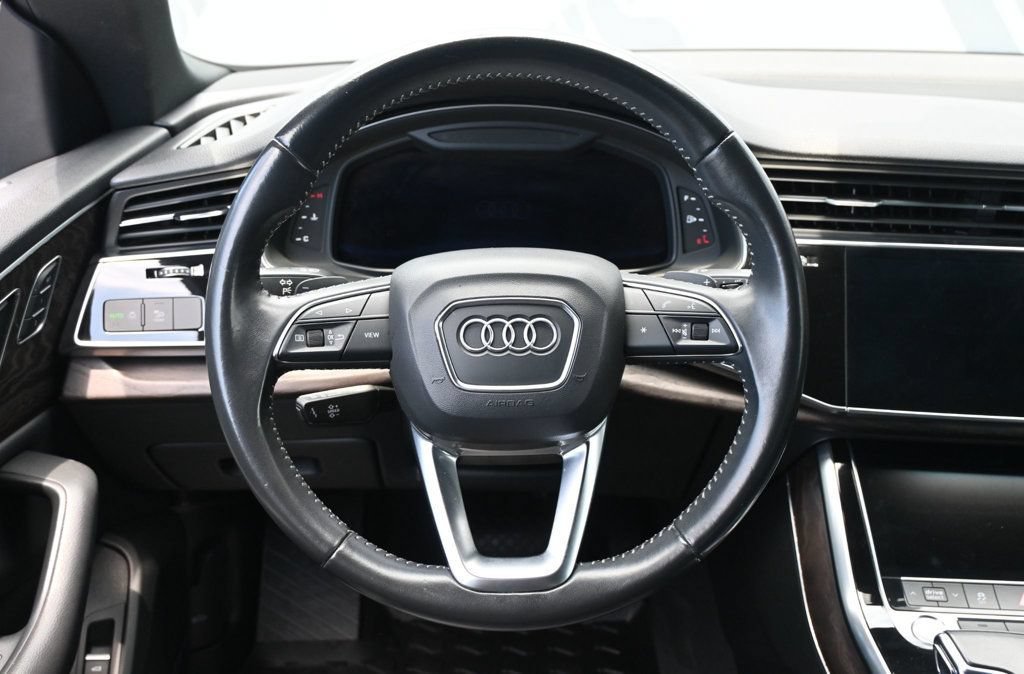 Used 2020 Audi Q8 Premium Plus w/ Premium Plus Package AWD/4WD image 14