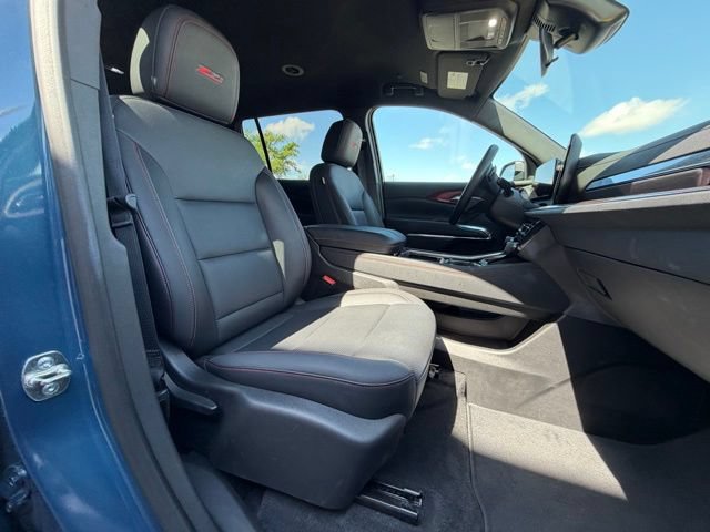 Used 2025 Chevrolet Traverse Z71 AWD/4WD image 24