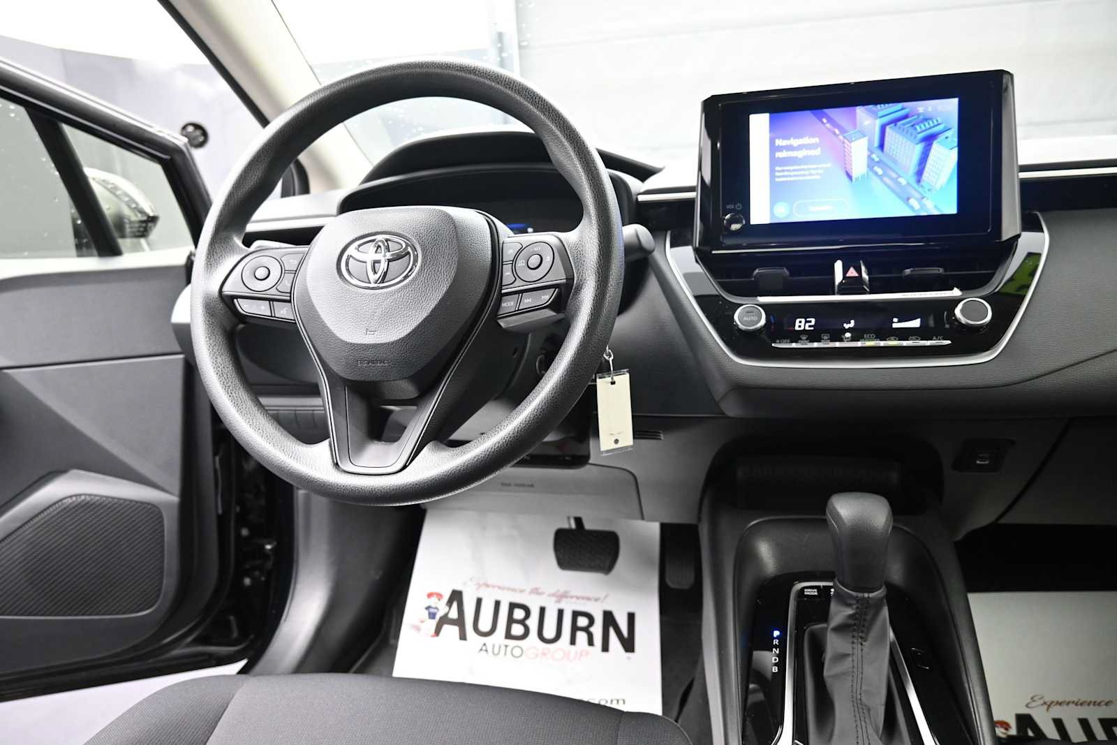 Used 2023 Toyota Corolla LE FWD image 15