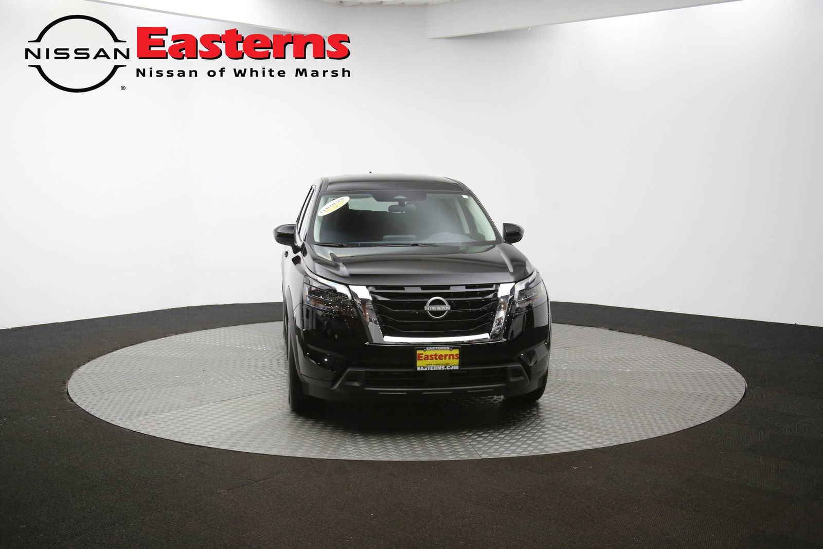 Used 2025 Nissan Pathfinder S image 78