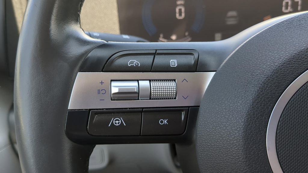 Used 2024 Hyundai Kona SEL FWD image 18