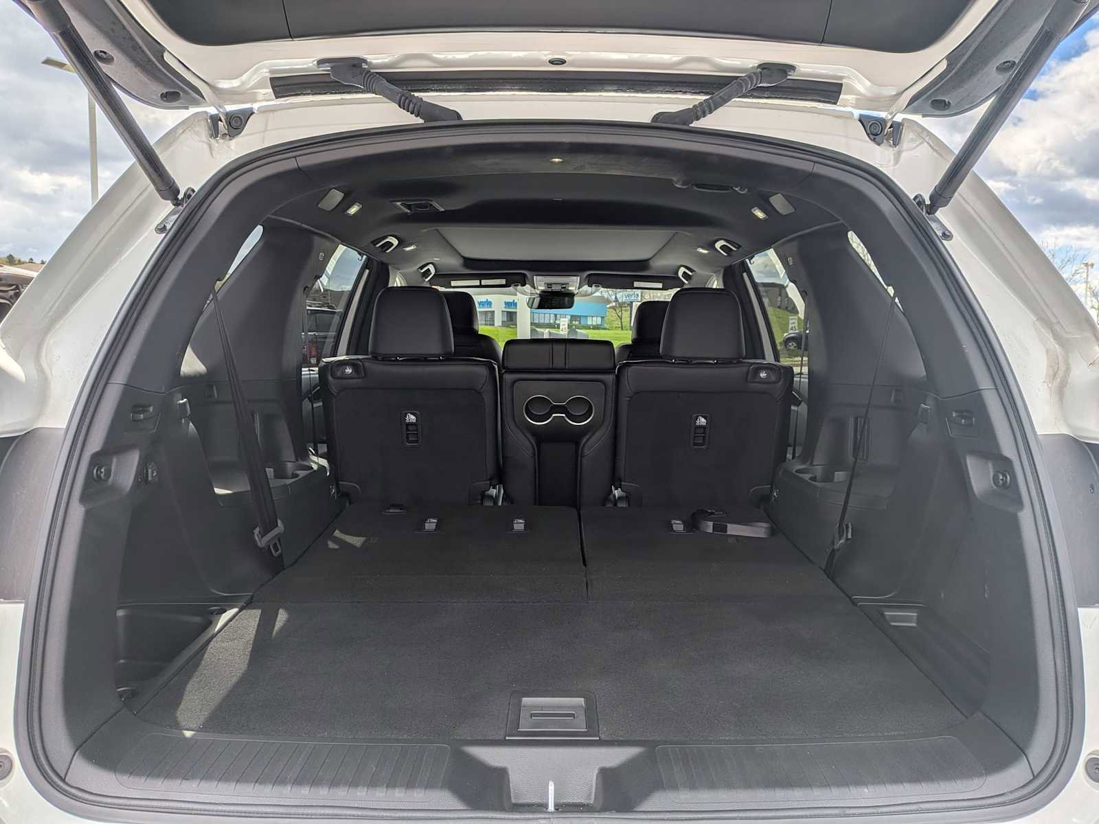 Used 2025 Honda Pilot Black Edition image 33