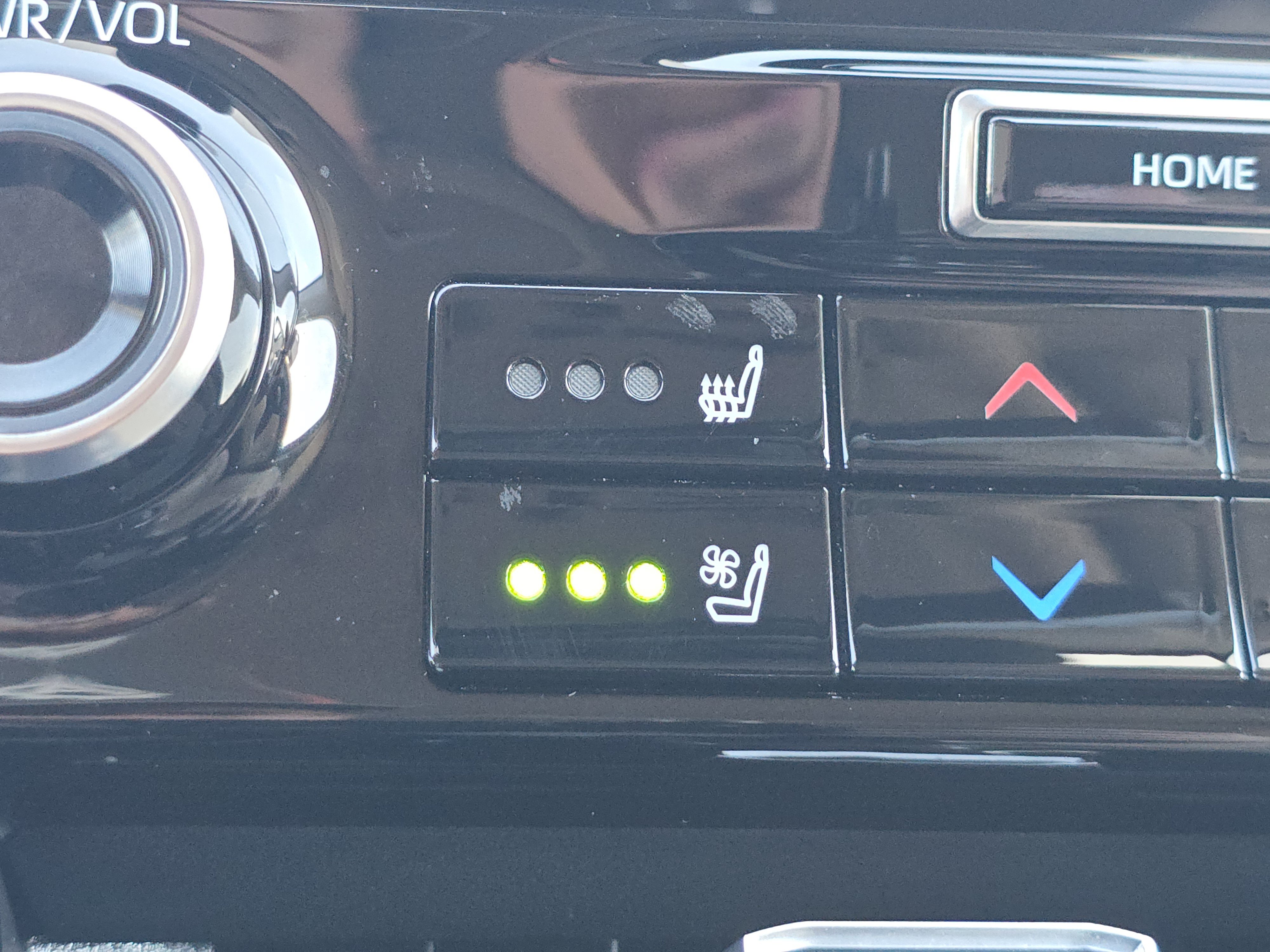 Used 2020 Toyota Highlander Limited AWD/4WD image 11