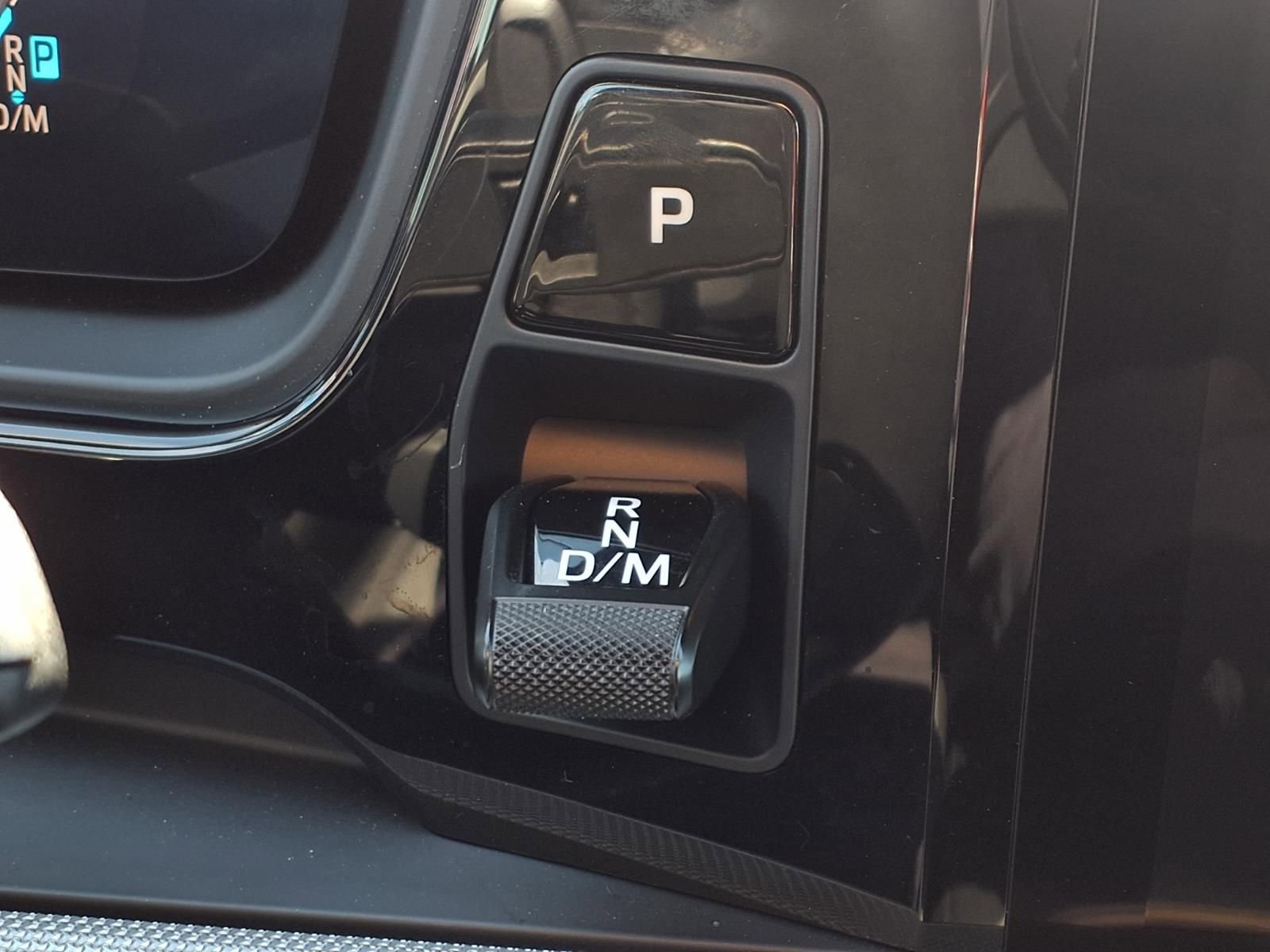 Used 2025 Porsche Cayenne image 26