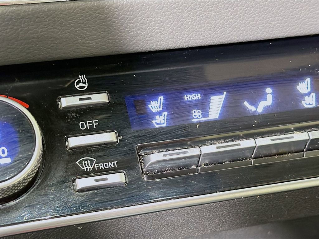 Used 2022 Hyundai Sonata Limited image 23