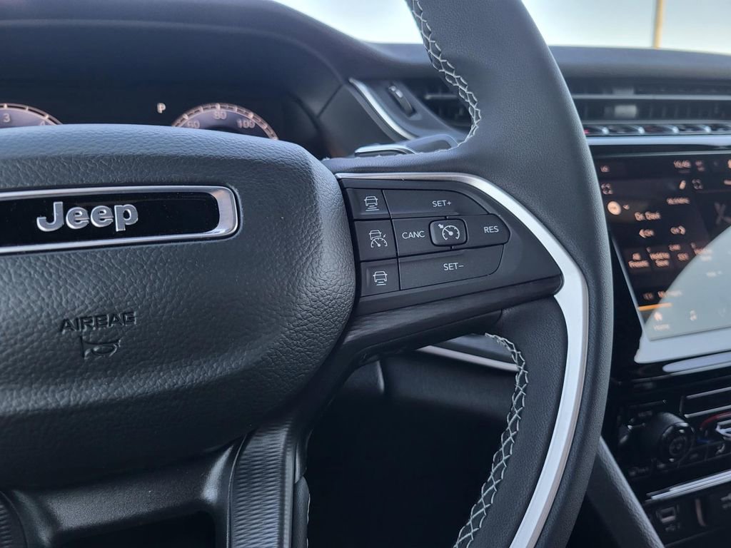 New 2025 Jeep Grand Cherokee Laredo RWD image 19