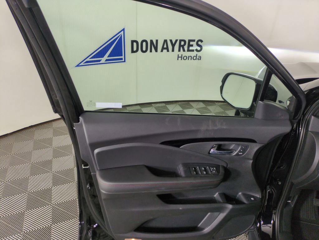 New 2026 Honda Ridgeline Black Edition image 10