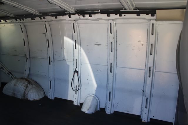 Used 2018 GMC Savana 2500 Extended RWD image 22