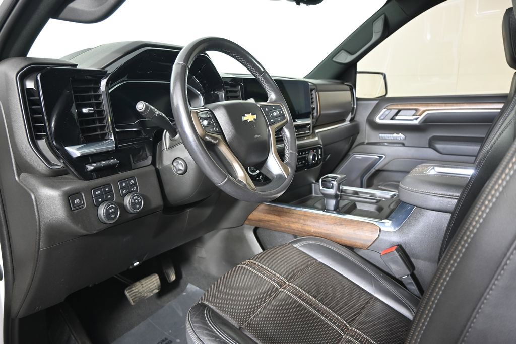 Used 2022 Chevrolet Silverado 1500 High Country w/ High Country Premium Package image 23