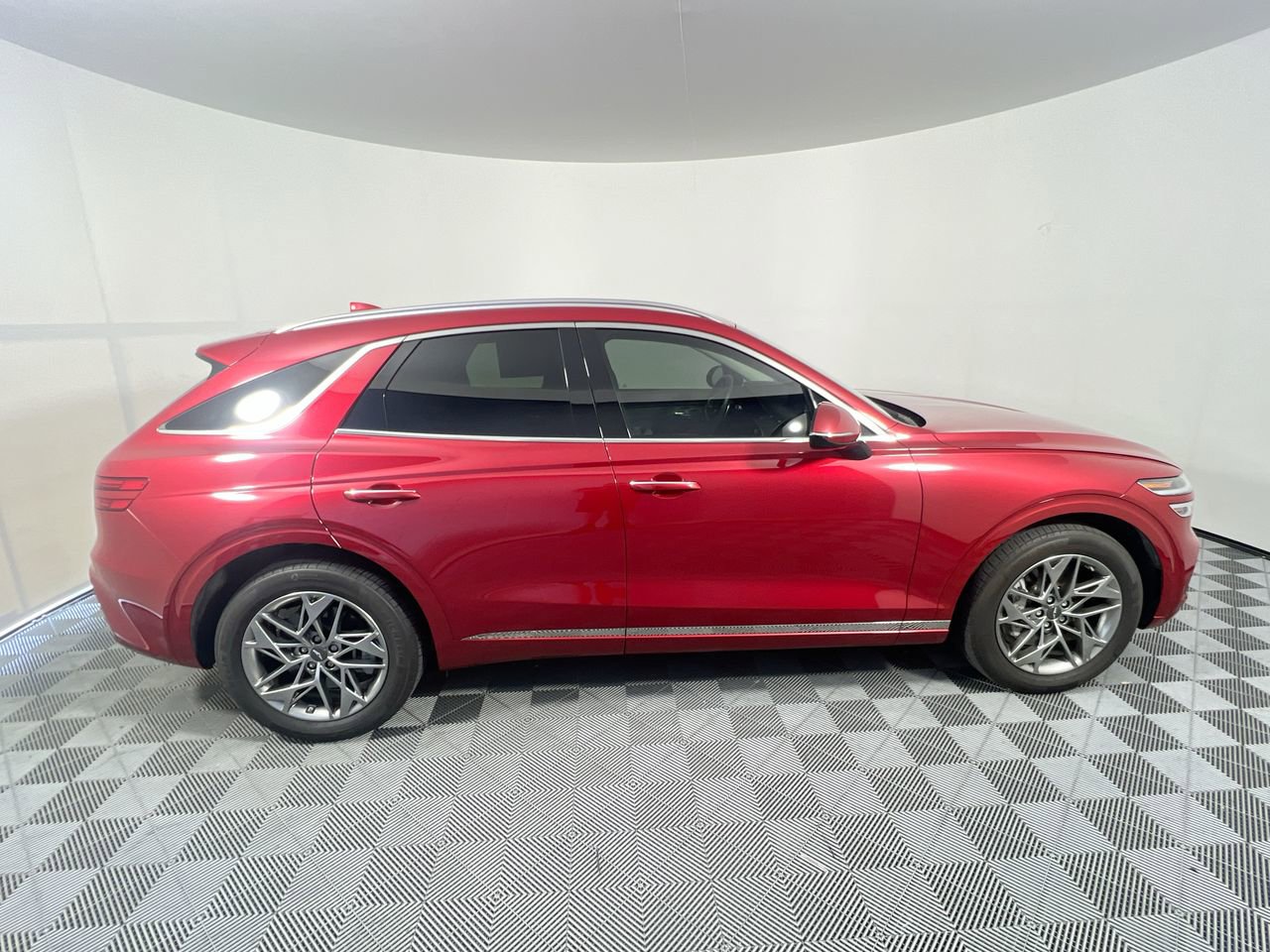Used 2025 Genesis GV70 2.5T AWD/4WD image 2