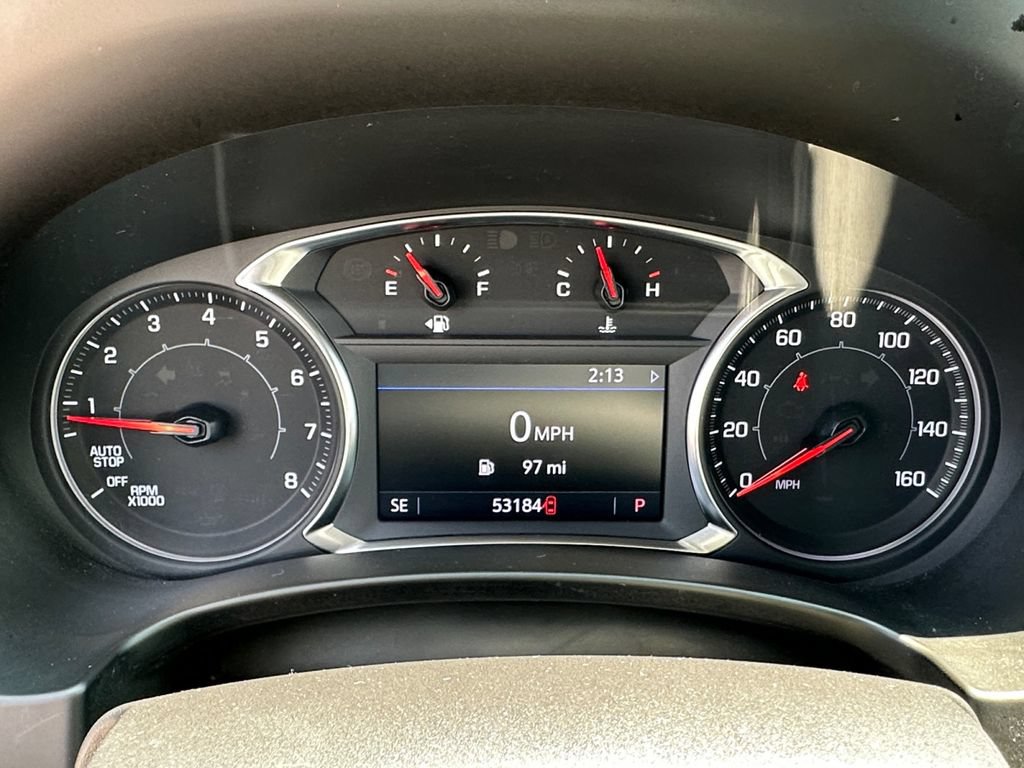 Used 2024 GMC Terrain SLT AWD/4WD image 17