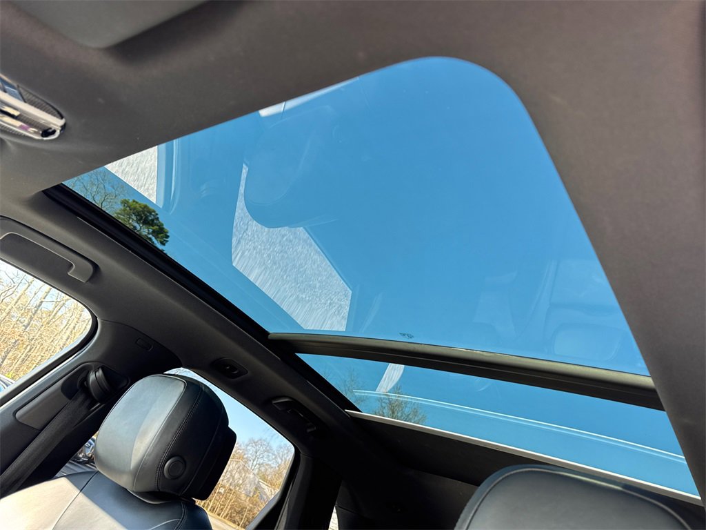 Used 2019 Porsche Cayenne image 32