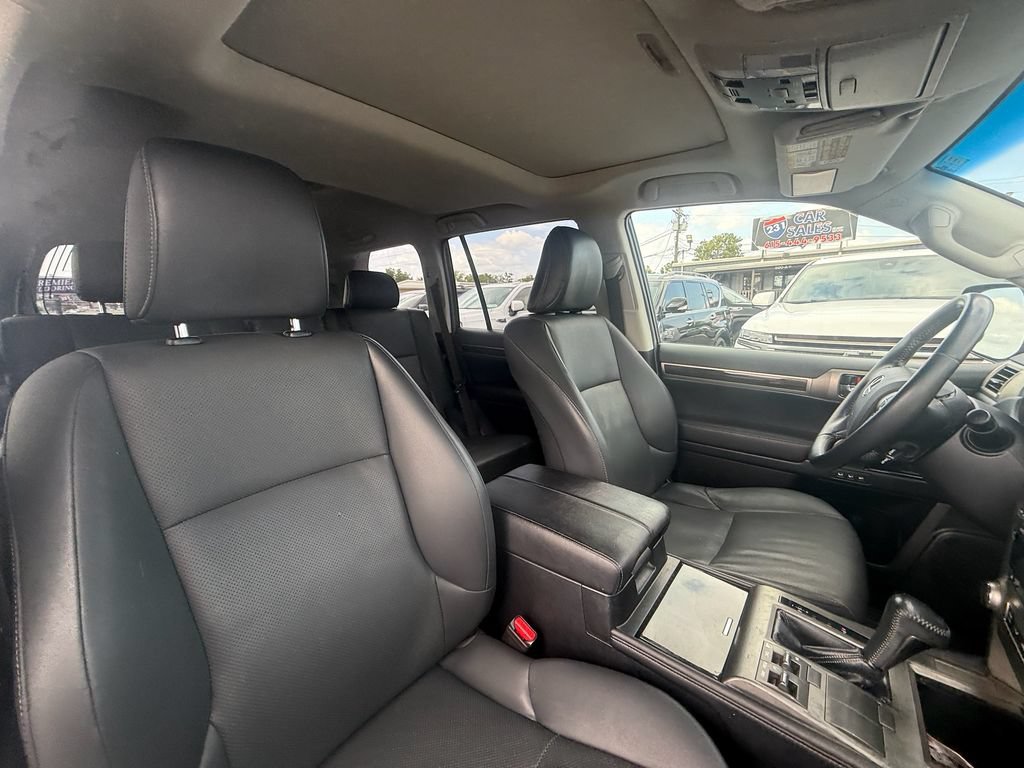 Used 2014 Lexus GX 460 AWD/4WD image 24