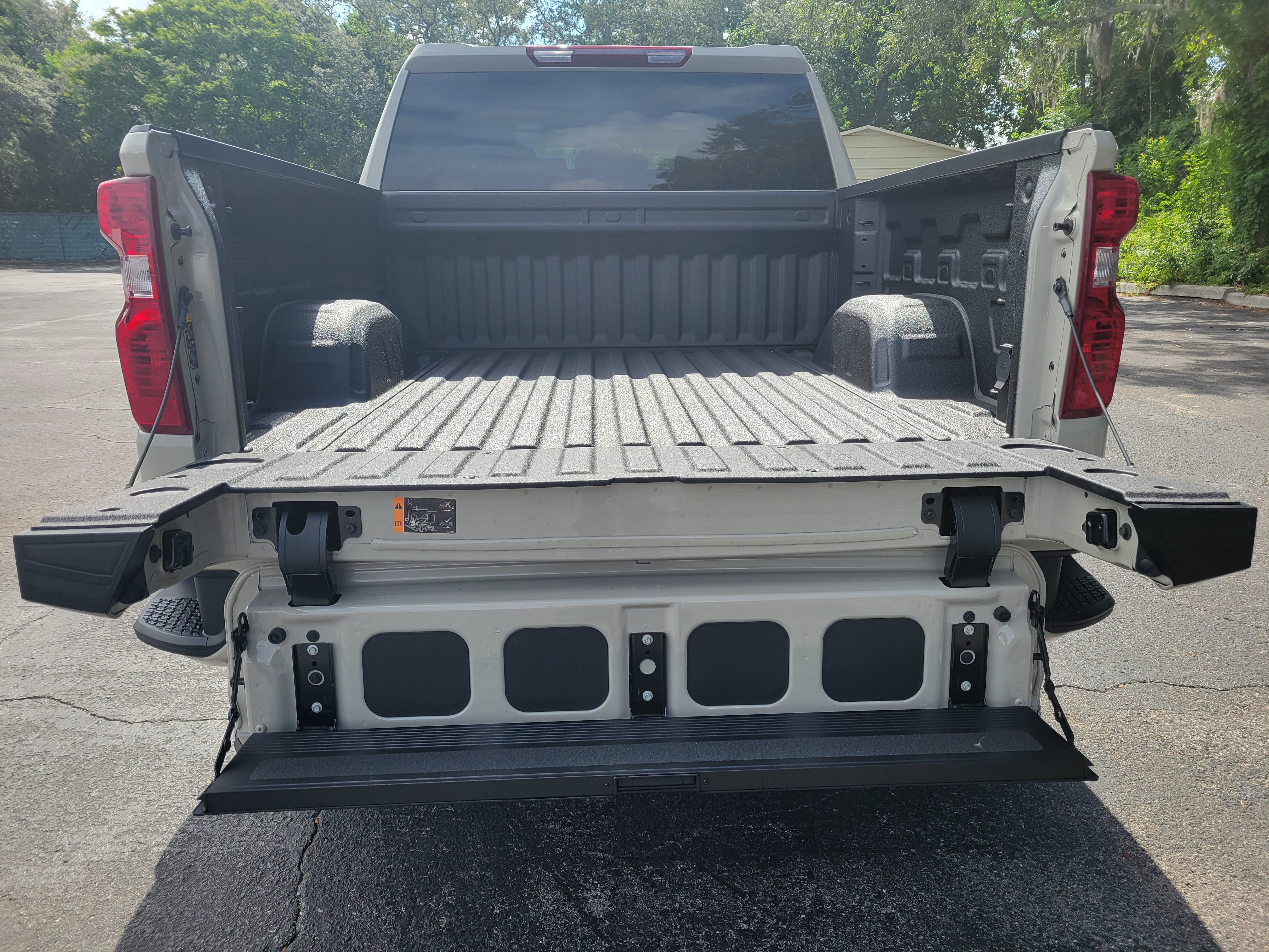 New 2026 Chevrolet Silverado 1500 Custom AWD/4WD image 7