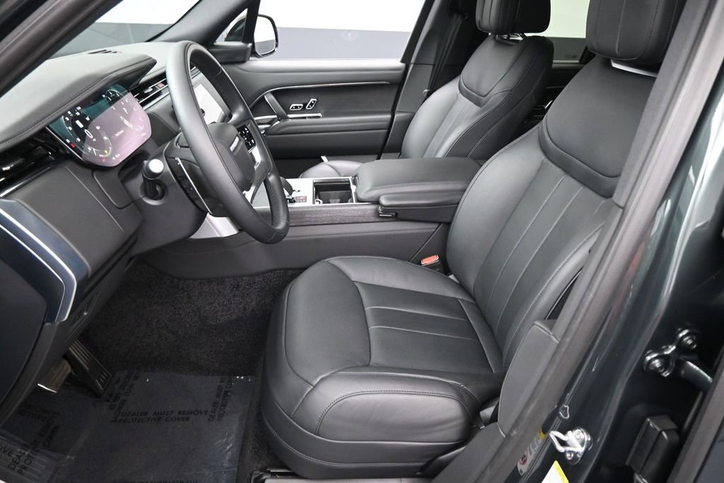 Used 2025 Land Rover Range Rover SE AWD/4WD image 5