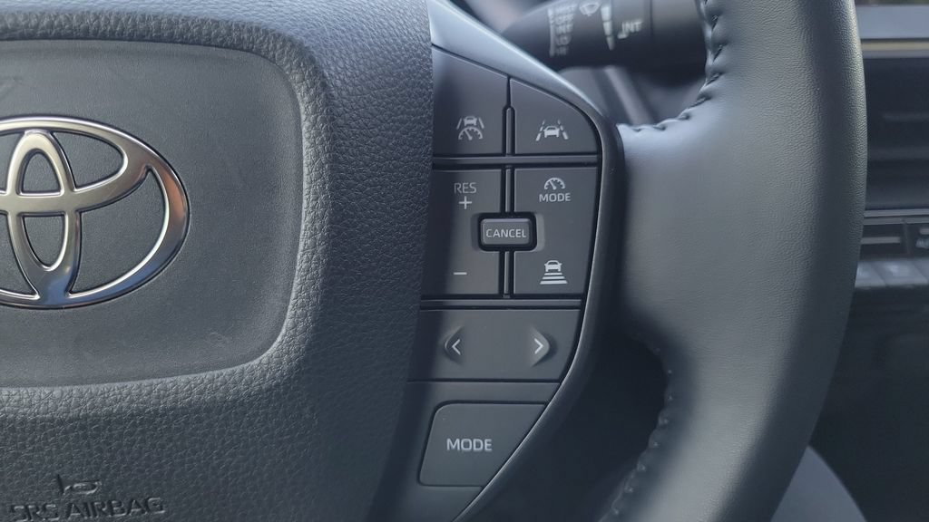 Used 2024 Toyota Prius LE FWD image 20