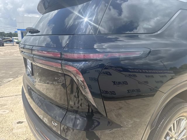 Used 2024 Chevrolet Traverse LT w/ LPO, Floor Liner Package FWD image 10