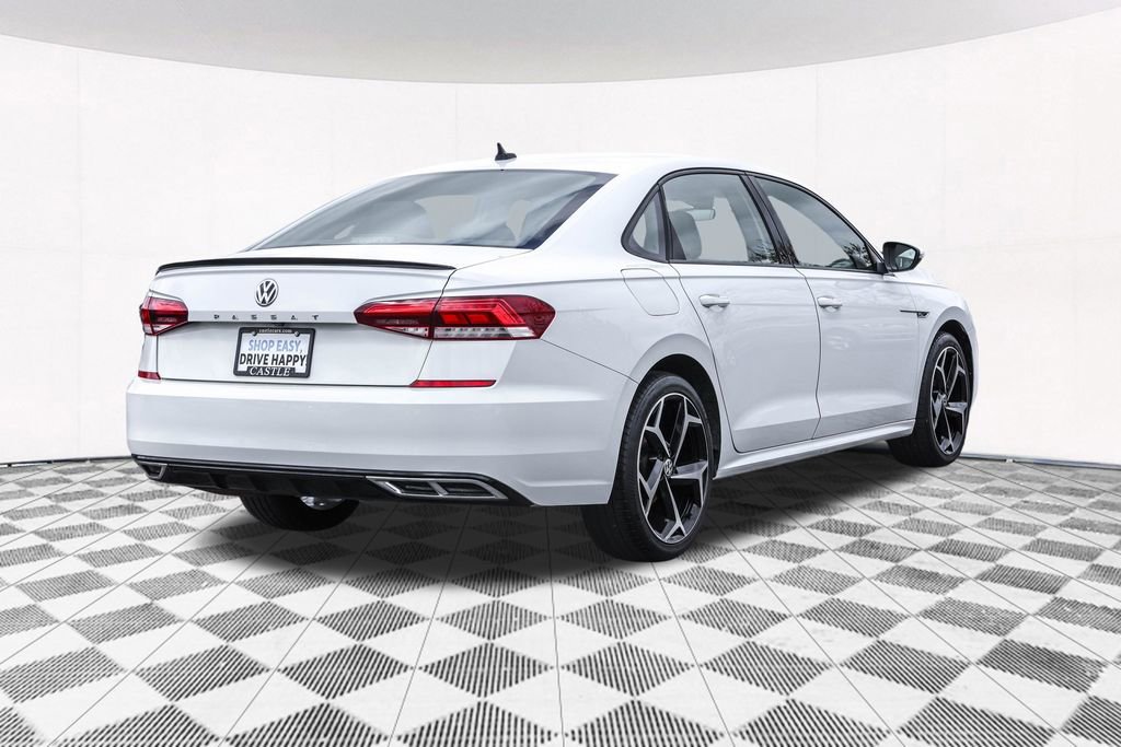 Used 2022 Volkswagen Passat 2.0T R-Line FWD image 13