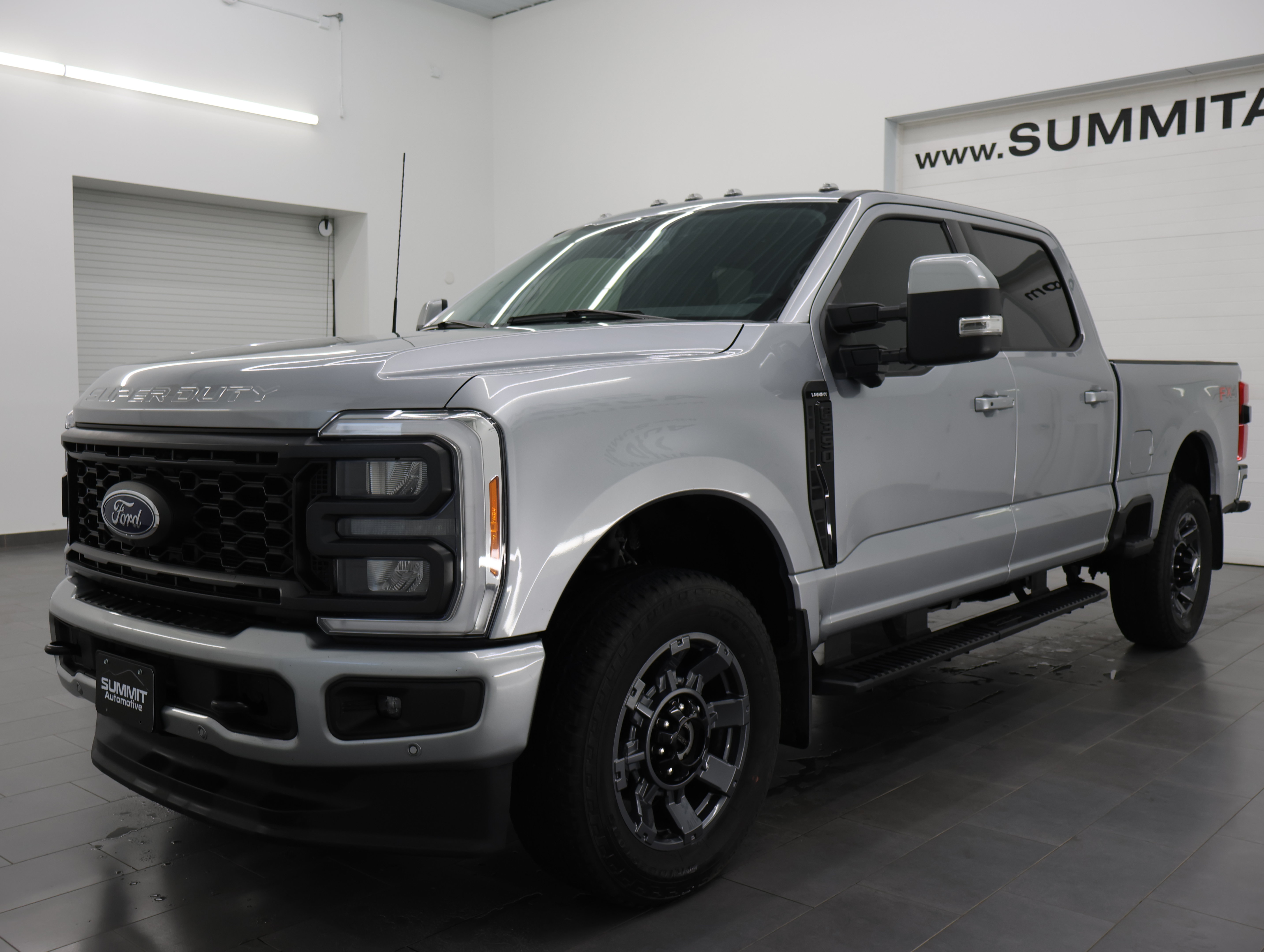 Used 2023 Ford F350 Lariat w/ Lariat Ultimate Package AWD/4WD image 7