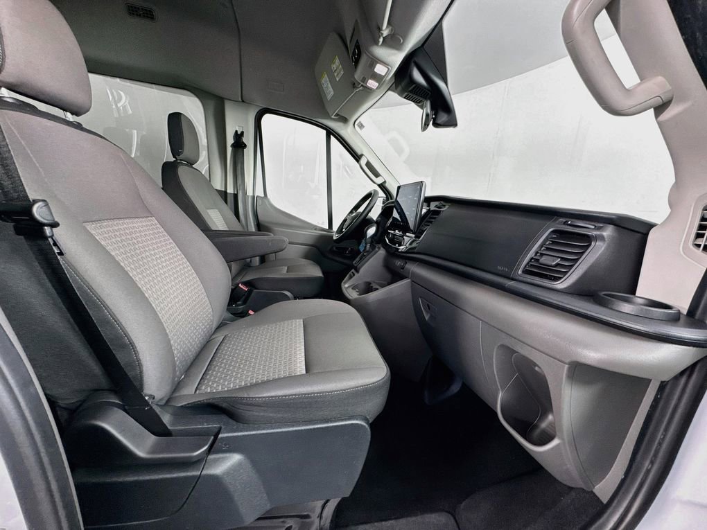 Used 2023 Ford Transit 350 XLT RWD image 27