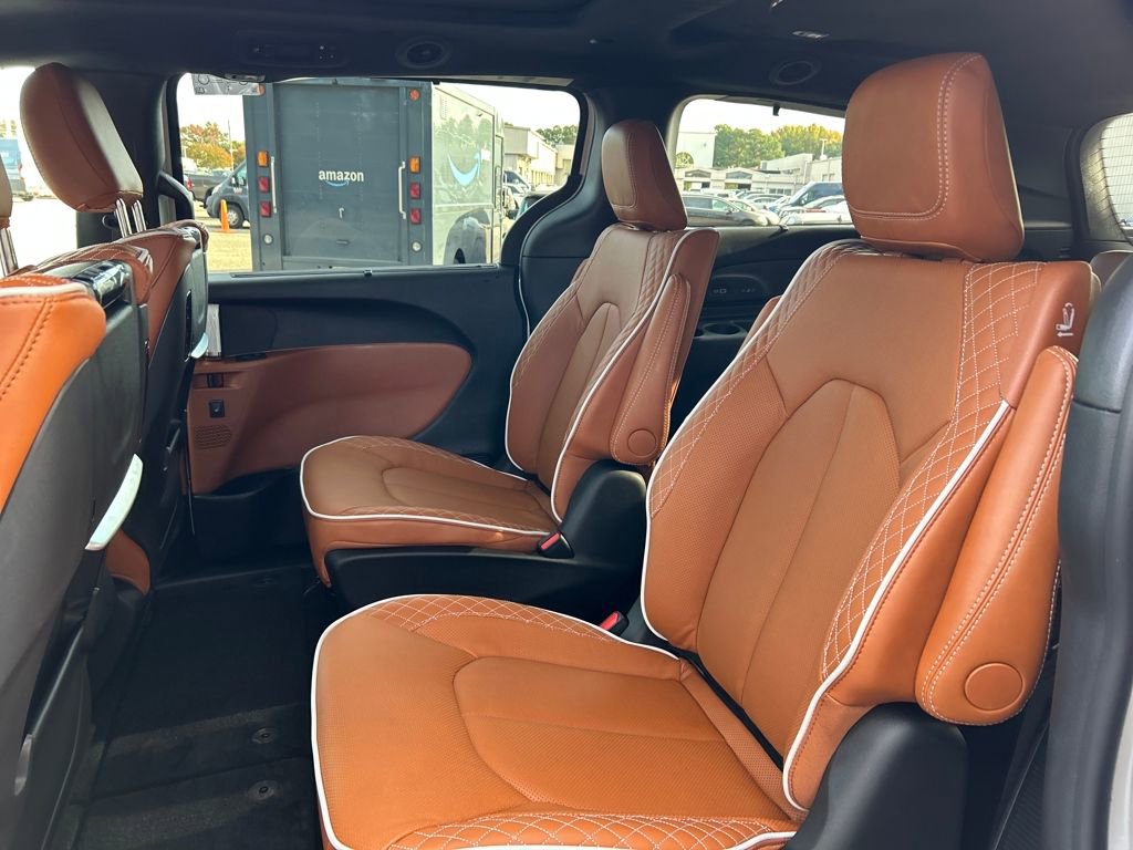 Used 2026 Chrysler Pacifica Pinnacle FWD image 28