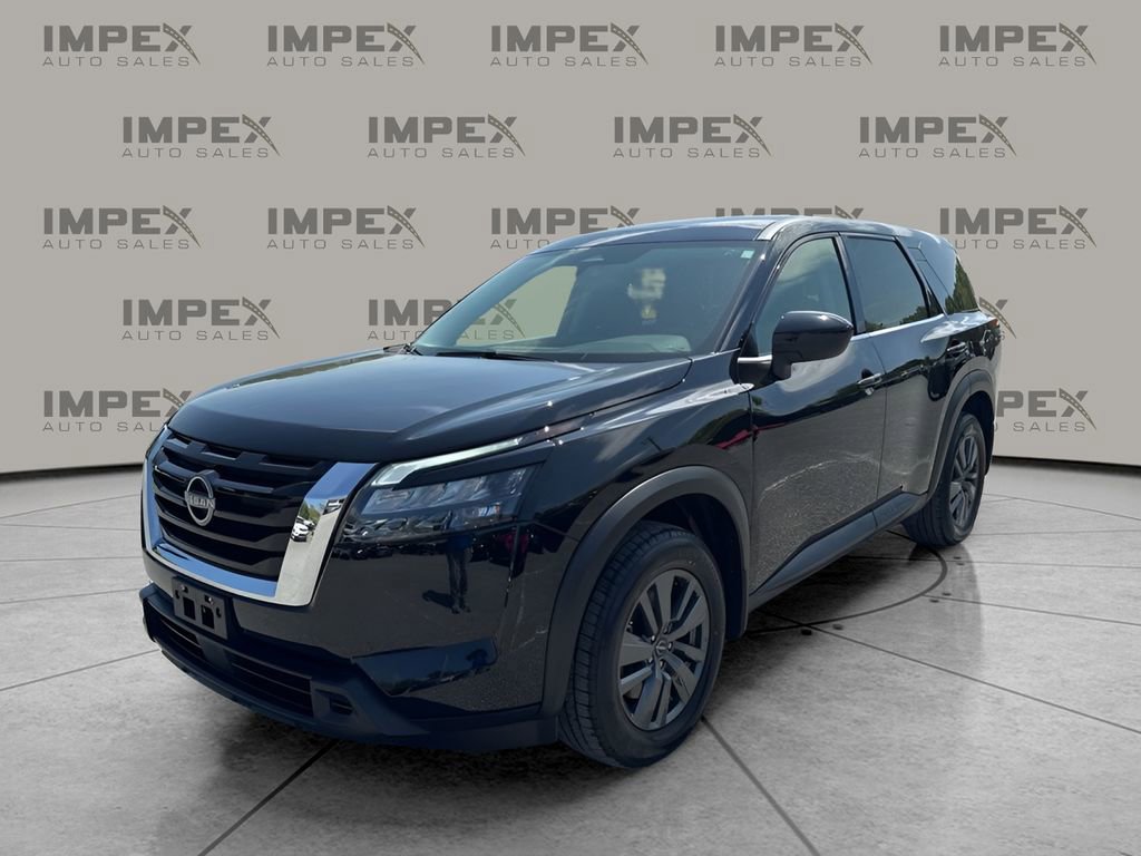 Used 2024 Nissan Pathfinder S AWD/4WD image 1
