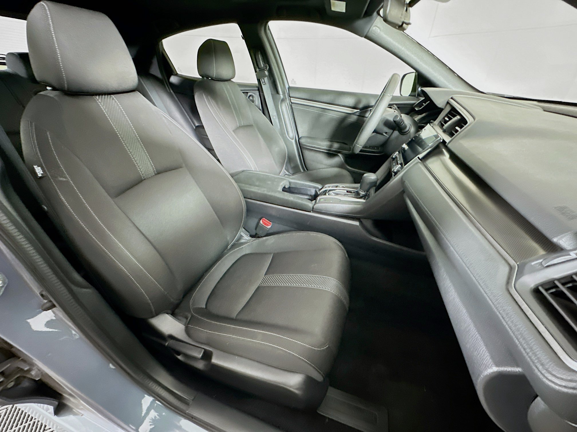 Used 2019 Honda Civic EX image 29