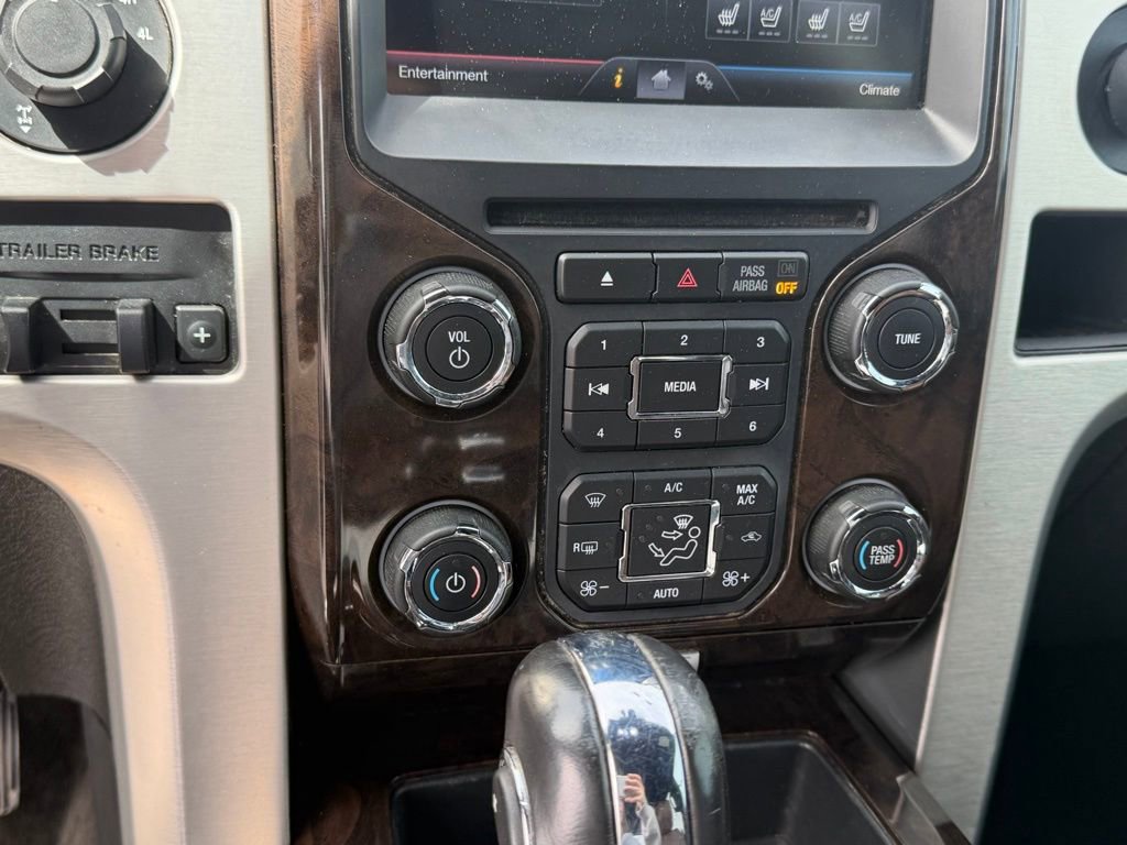 Used 2014 Ford F150 Platinum image 24