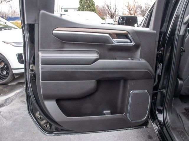 Used 2025 Chevrolet Silverado 1500 LT image 17
