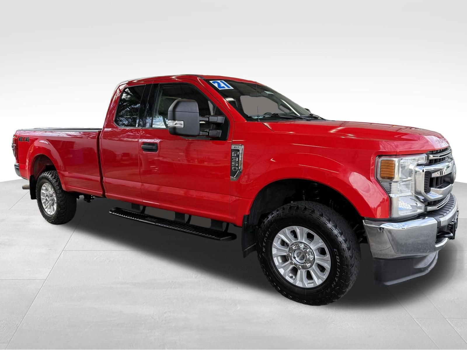 Used 2021 Ford F350 XLT w/ Camper Package AWD/4WD image 3
