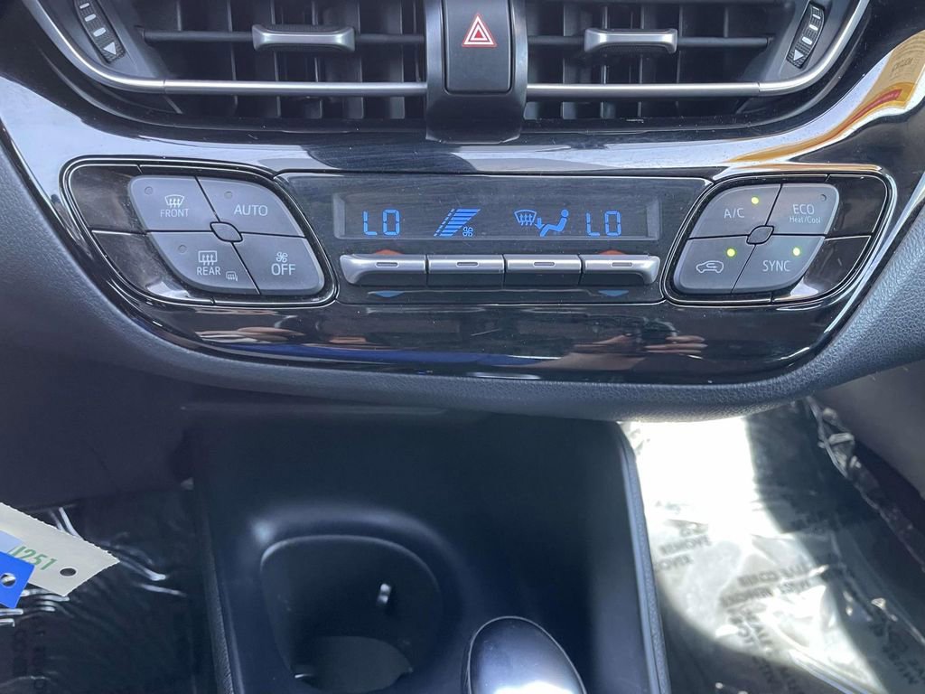 Used 2021 Toyota C-HR LE image 39