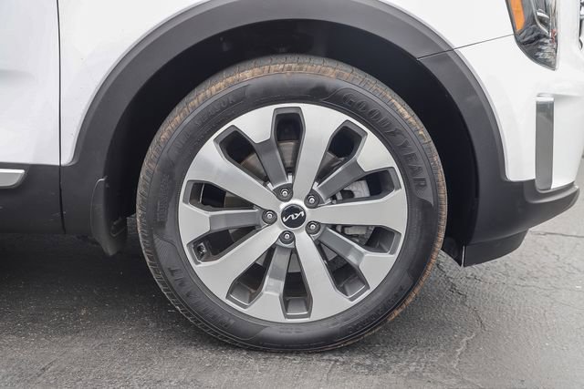 Certified 2022 Kia Telluride S FWD image 11