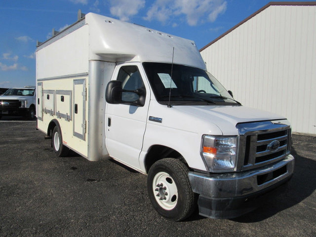 Used 2023 Ford E-350 and Econoline 350 Super Duty w/ Power Windows & Locks Group image 9