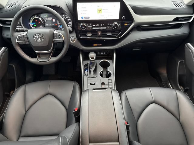 Used 2026 Toyota Highlander XLE AWD/4WD image 12