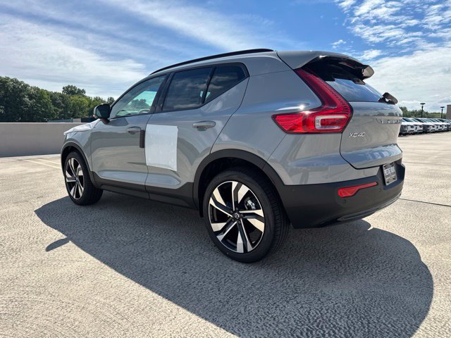 New 2026 Volvo XC40 B5 Ultra w/ Protection Package Premier AWD/4WD image 5