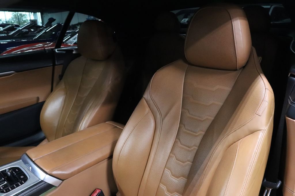 Used 2019 BMW M850i xDrive image 19