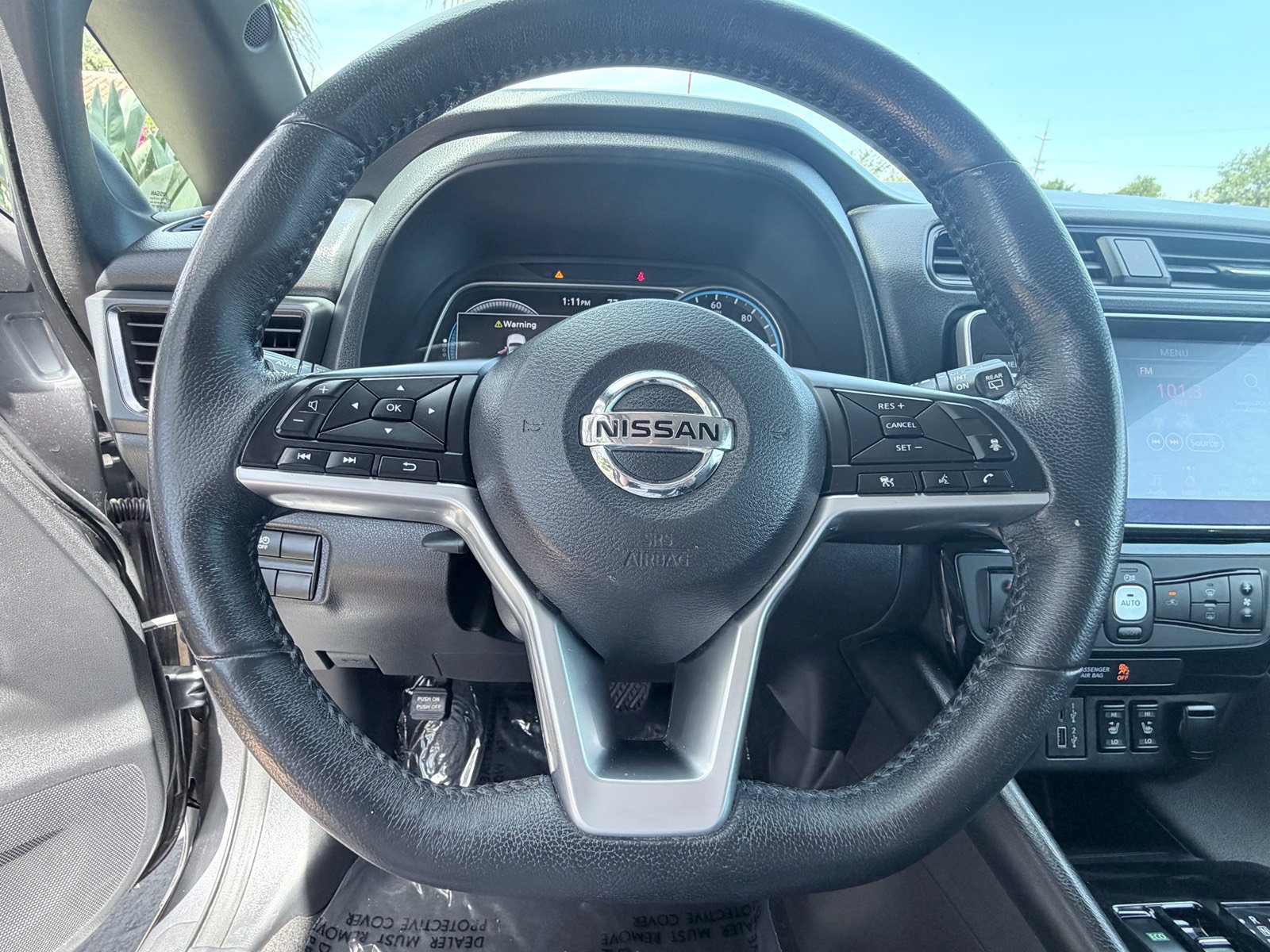 Used 2021 Nissan Leaf SV FWD image 14