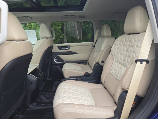New 2026 Nissan Armada Platinum w/ Accent Package AWD/4WD image 23