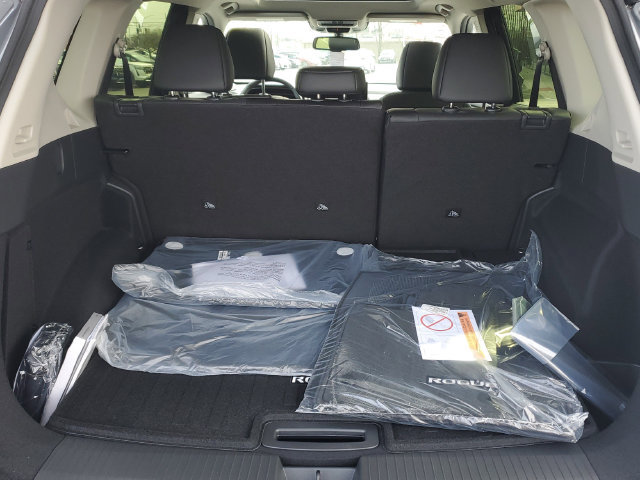 New 2026 Nissan Rogue Platinum w/ Platinum Premium Package AWD/4WD image 13