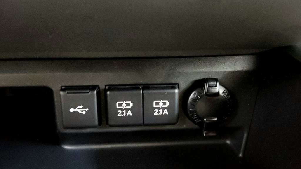 Certified 2020 Toyota Highlander L AWD/4WD image 47