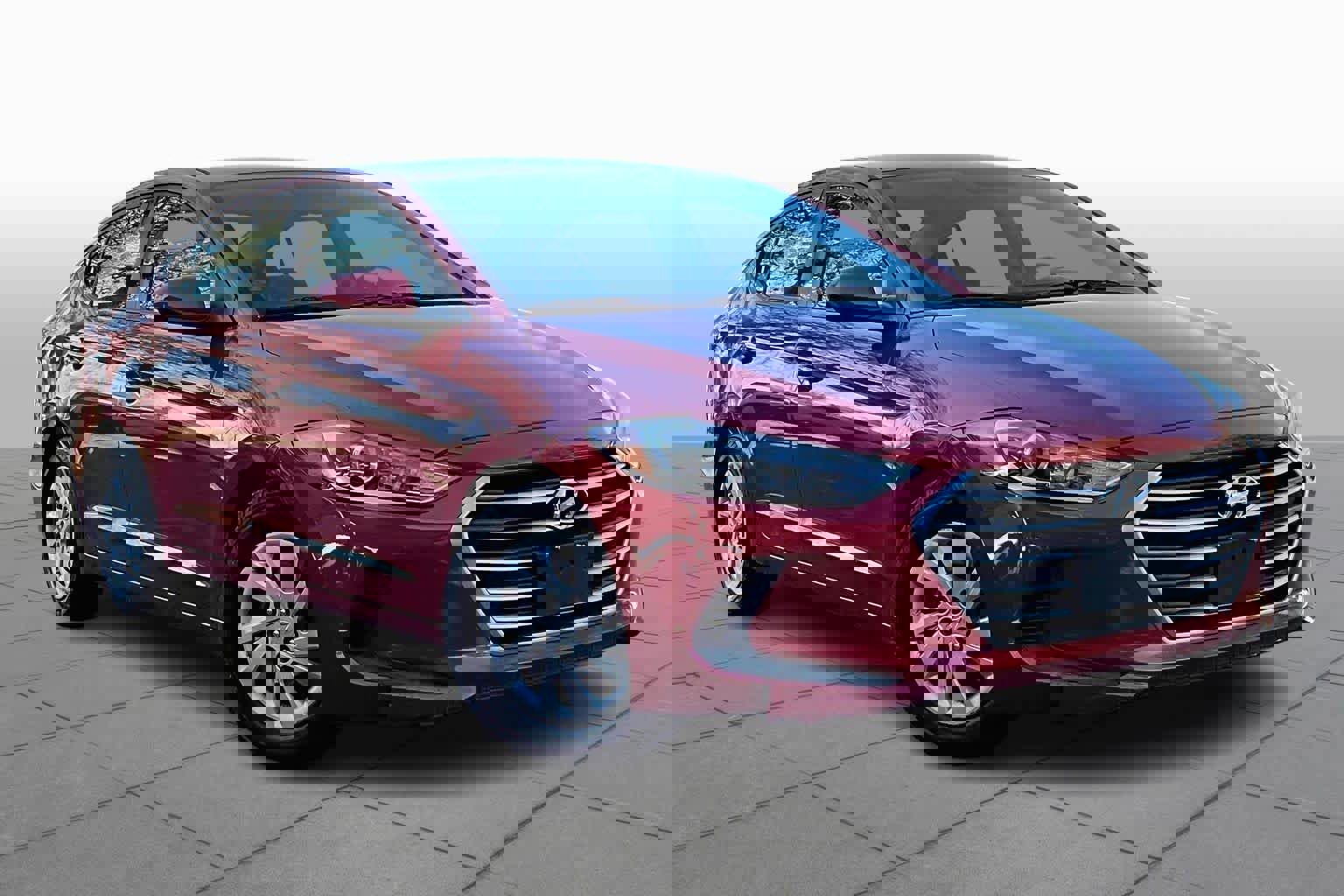 Used 2017 Hyundai Elantra SE image 3